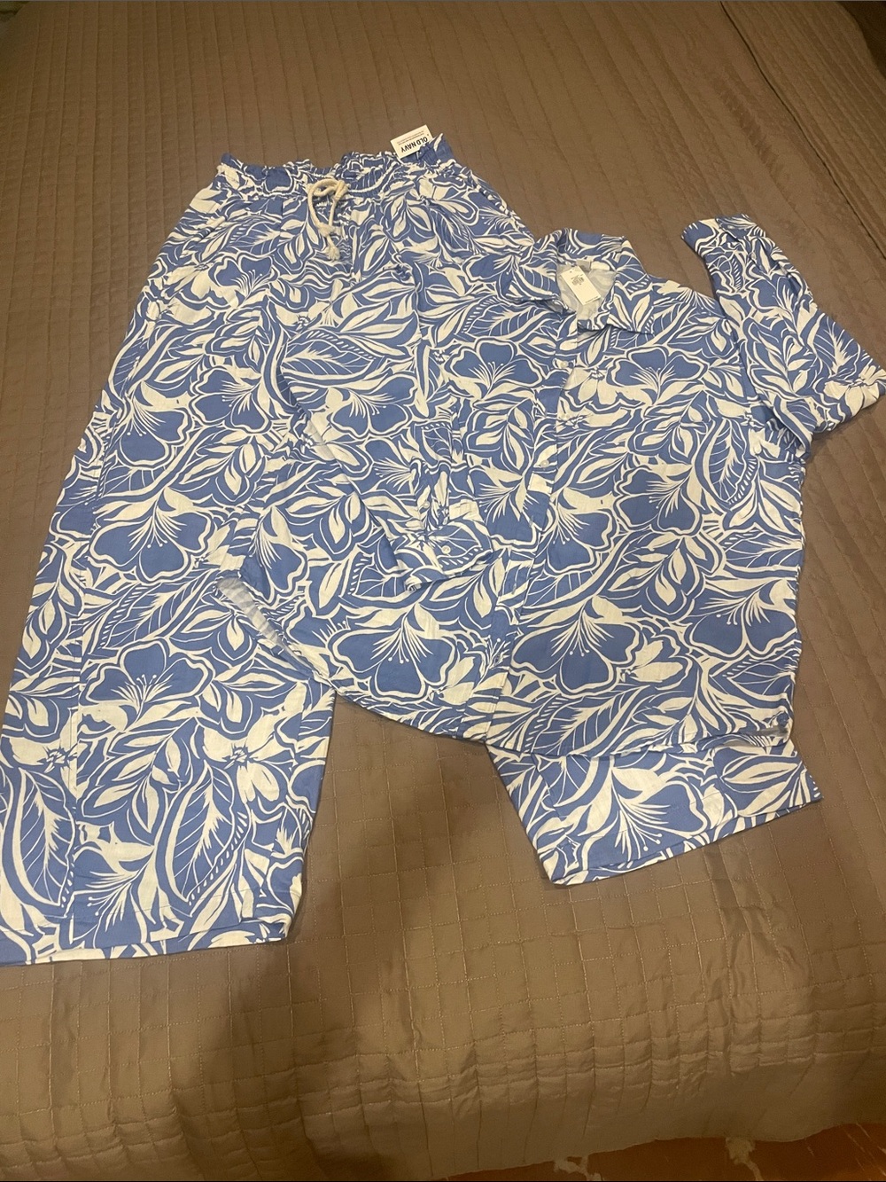 Blue & White Floral Pant Set